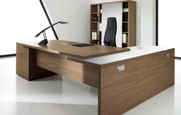 Quels sont les éléments clés à considérer lors de la conception d’un mobilier de bureau sur mesure ?